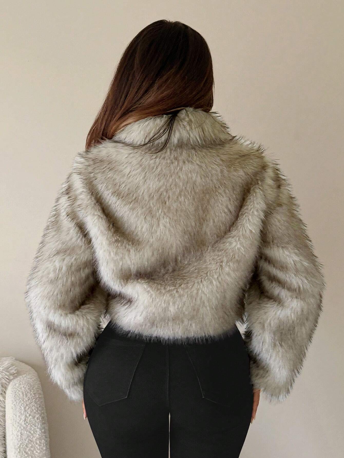 Casaco Peludinho Elegante - Paloma
